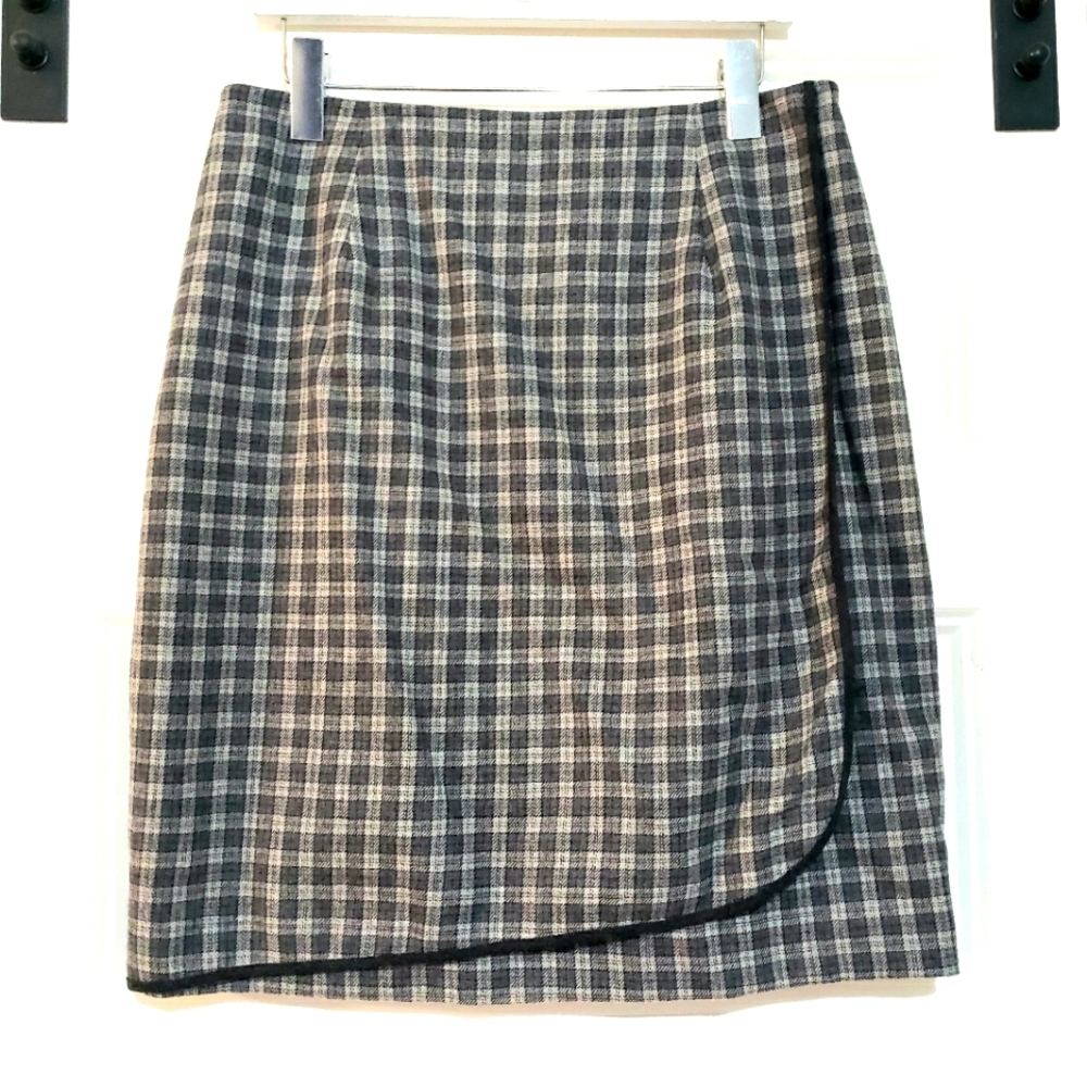 Talbots Wool Plaid Faux Wrap Mini Skirt Womens 10 Black Watch Lined USA